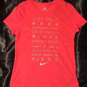 Nike Tshirt Girls NWOT